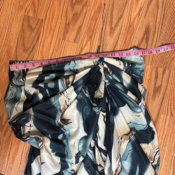 PrettyLittleThing Corset Tp and Skirt Set, cream, blue, 12 - Picture 3 of 11